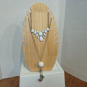 White and Silver Tone Necklace Lot #131
